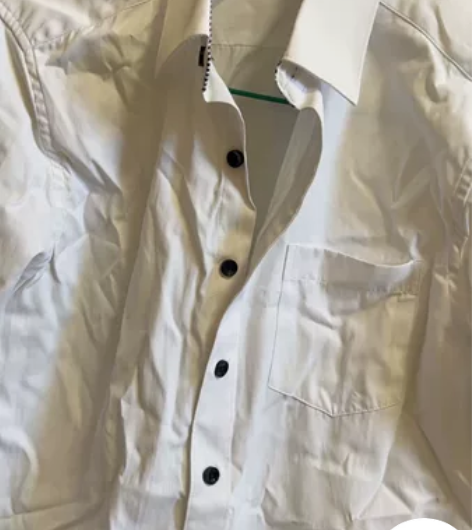 白色小码男士衬衫 感兴趣的话点“我想要”和...