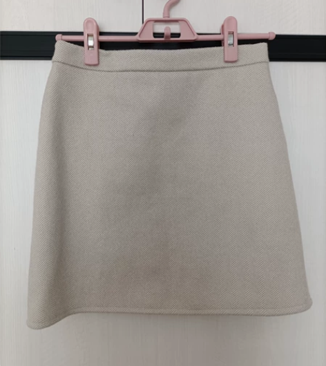 人字纹毛呢半身裙一步裙 全新,没穿过,因为...