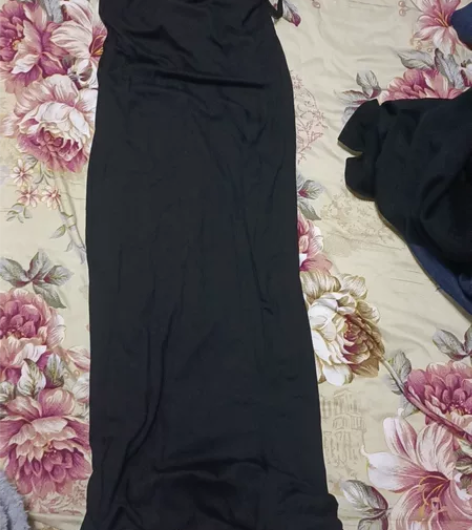 吊带鱼尾裙 便宜出 没穿几次 上身好看 感...