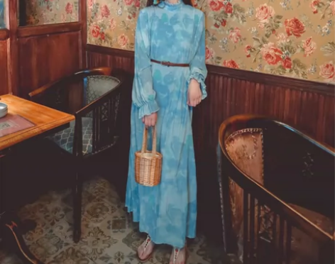 春秋森林系度假长裙复古蓝色裙大码民族风长袖...