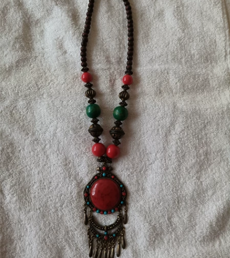 民族风项链，挂毛衣，裙子，都很好看。全新，...