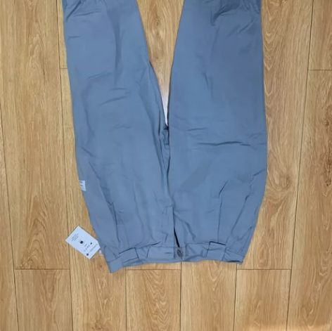 男士七分裤 全新 颜色第一张图 感兴趣的话...