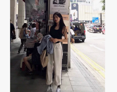 牛仔裤女直筒宽松百搭 穿过一次,拍照片,没...