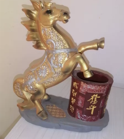 笔筒 摆件 马 闲置摆件，几乎全新，没有破...