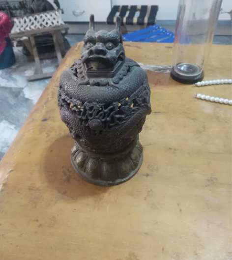 纯铜香薰炉，镂空，造型美观。接近2斤重，1...