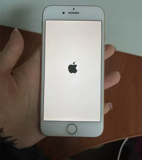 出闲置64GB国行 金色苹果8, iClo...