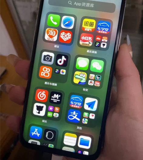 女生自用国航iphonex 64g 换过屏...