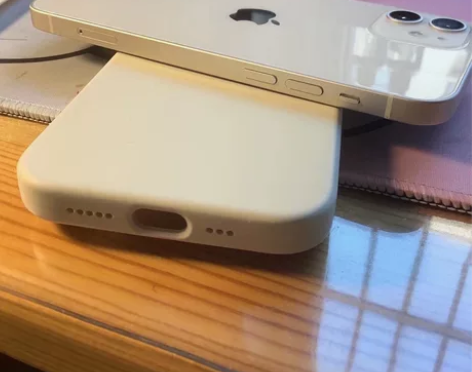 自用苹果12 随缘出 无划痕 电池80  ...