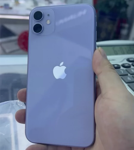 11 256 国行原装，皮毛几乎全新无任何...