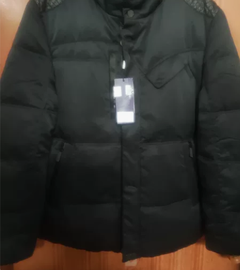 柒牌男士黑色国标90白鸭绒羽绒服，全新紫标...
