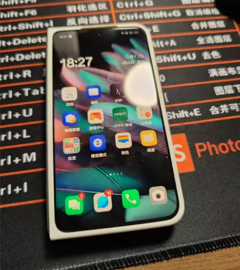 买来两天的oppo find n2白色，1...