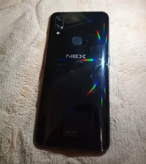 vivoNEX手机128G内存 感兴趣的话...