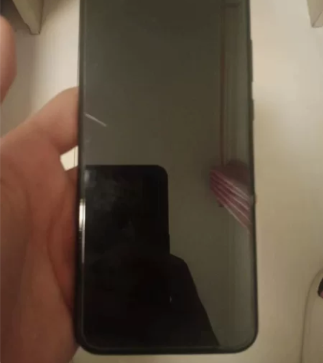 荣耀play 6+128 准备换新手机便宜...