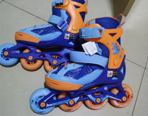 迪卡侬溜冰鞋儿童初学者轮滑鞋，男孩滑冰鞋滑...