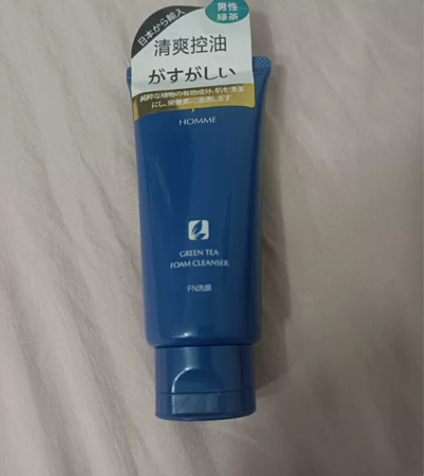 藤美姬果蜜肤绿茶洁面乳 男士 告别油光清爽...