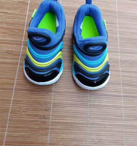 23.5码 耐克运动鞋          ...
