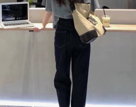 【暖春价】欧货深蓝色牛仔裤女直筒宽松202...