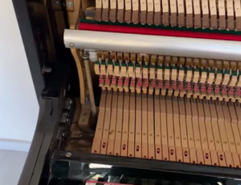 自用钢琴,音色功能完好有九成新,之前教小孩...