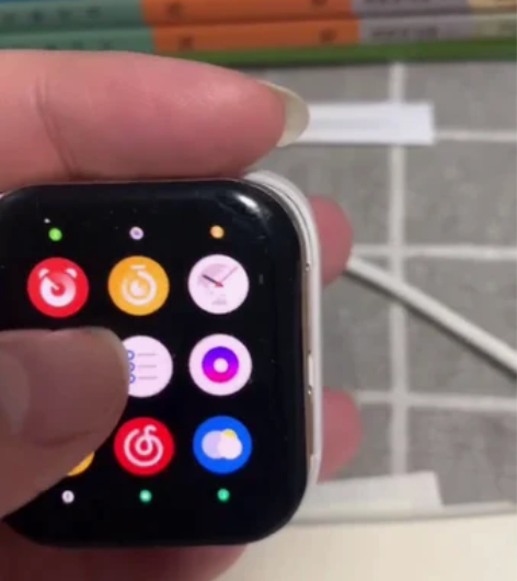 一代OPPO watch 性能良好 使用不...