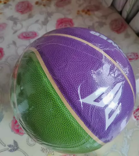 篮球，质量很好，耐用 感兴趣的话点“我想要...