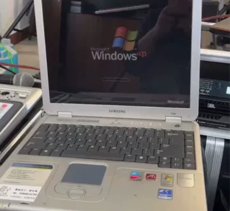 三星笔记本，迅驰一代，1g内存，14寸屏幕...