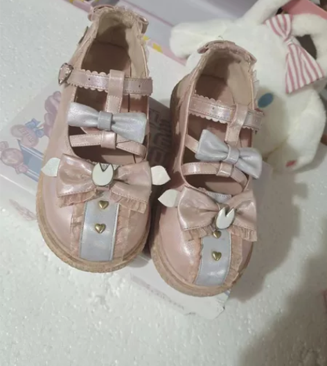 正品咩咩兔洛丽塔娃娃鞋37码，非全新，有穿...