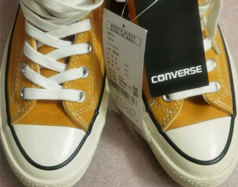 枫叶黄 匡威高帮 鞋码41 全新未试穿 韩...