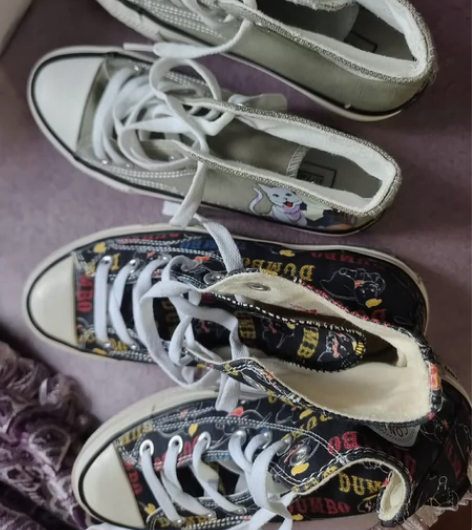 匡威ALLSTAR高帮彩绘鞋。帆布。欧洲标...