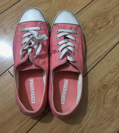 匡威帆布鞋八成新 专柜购买 买大了 39码...