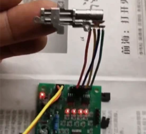 全新 精密丝杆滑台步进电机，原用于手机镜头...