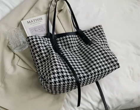 优尚 女士包 感兴趣的话点“我想要”和我私...