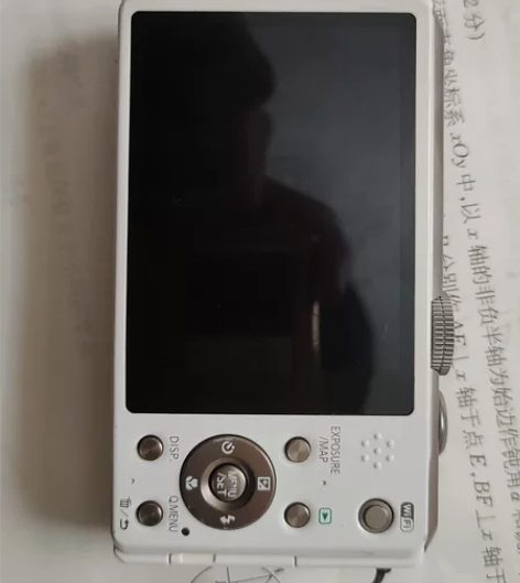 松下 TZ40  ，超长焦数码相机 射月神...
