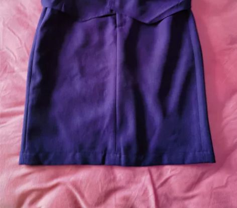 紫色优雅包臀裙 实物颜色接近图1哦～买来一...