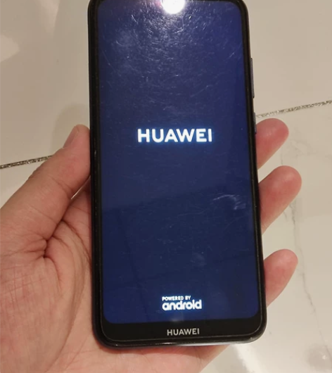 华为畅享9e裸机 家里姥姥自用 换苹果了 ...