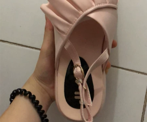 全新  两穿鞋 可爱风 感兴趣的话点“我想...