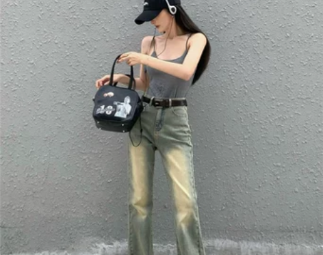 港味复古高腰微喇叭牛仔裤女秋季设计感做旧拖...