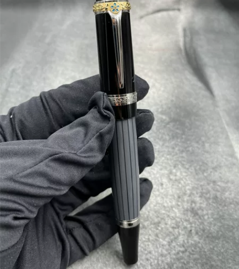 万宝龙大文豪巴尔扎克签字笔 品牌型号:万宝...