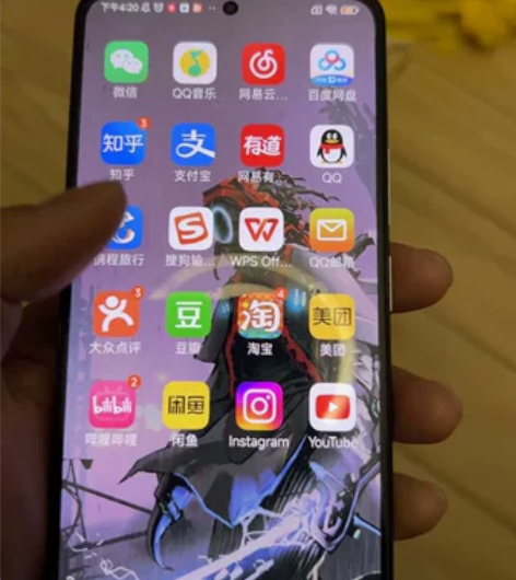 红米k50，12+256，今年六月份购买。...