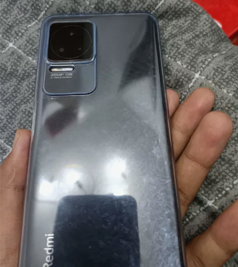 红米k50，8加128只用了2个星期，带包...
