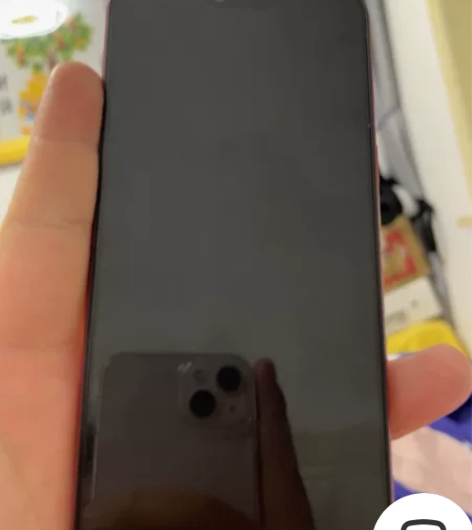 oppoA3红色4+128屏幕一点划痕没有...