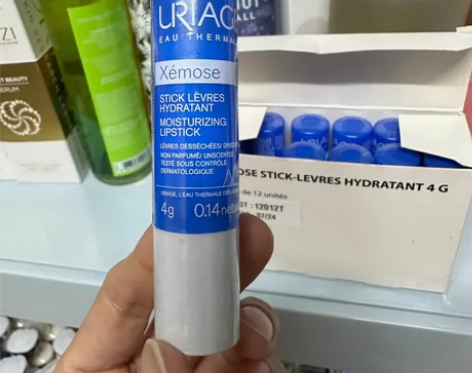 法国uriage依泉润唇膏蓝管 蓝管：补水...
