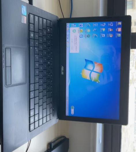 华硕x44l，旧电脑。除了电池其他都是好的...