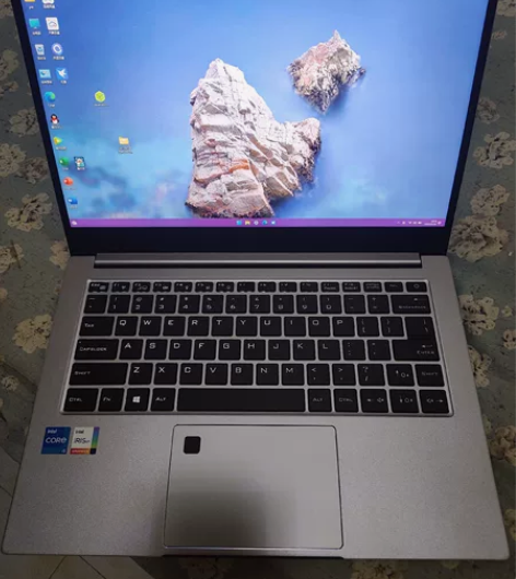 机械革命s3笔记本，配置看大师图，机器已经...