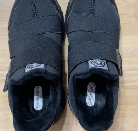 新百伦正品全新总统慢跑鞋，28码，黑色～测...