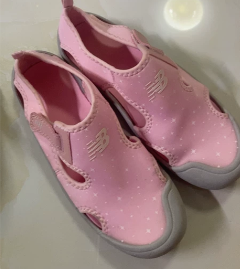 新百伦凉鞋 37码 女童 闲置