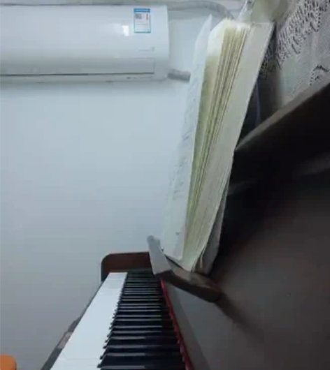 三益立式钢琴  超级新 本人因疫情原因，不...