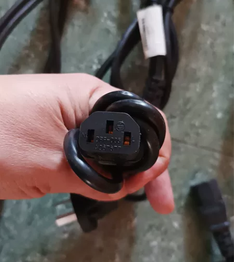 电脑，电饭锅通用电源线，九根打包出售。 感...