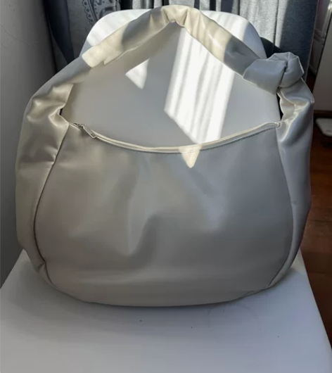 女士女生单肩斜挎大包包 全新 很好看 感兴...