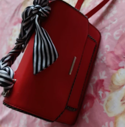 转手红色包包女款手提包大容量婚礼斜挎包婚包...