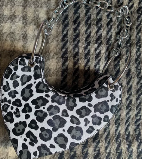 高级感豹纹链条包小众设计手提爱心盒子小包包...